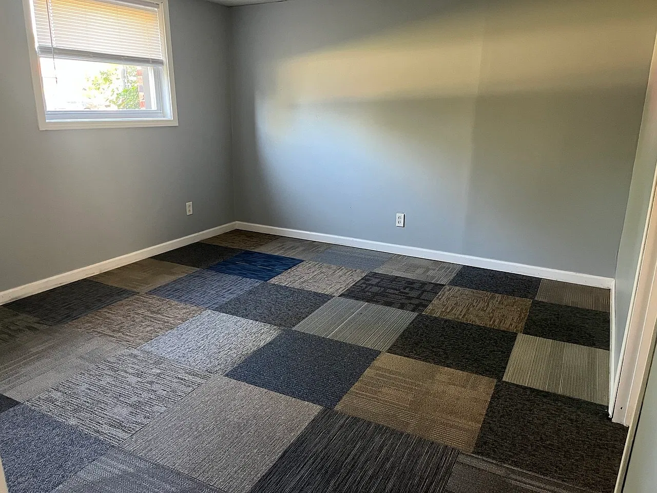 4 bed, $2,700 — Photo 4