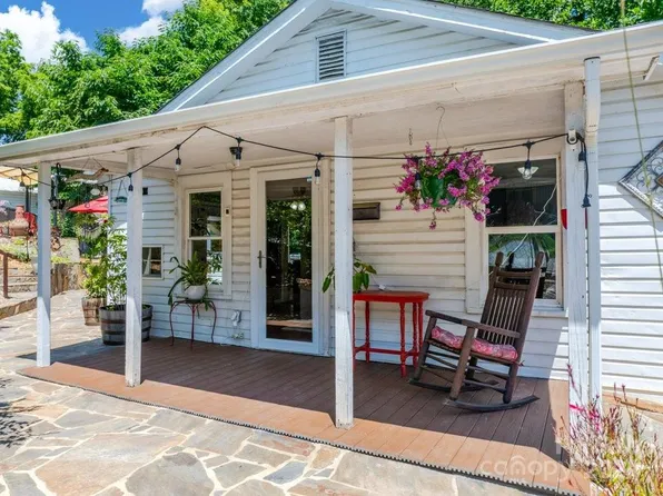 119 Seagle St, Marion, NC 28752