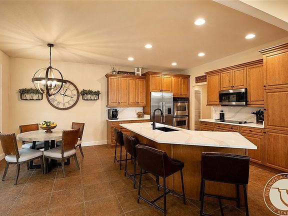 5th image of 313 Eastlake Cir