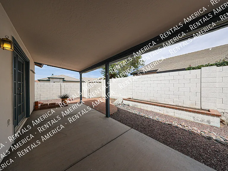 15831 N 6th Ave — Photo 37