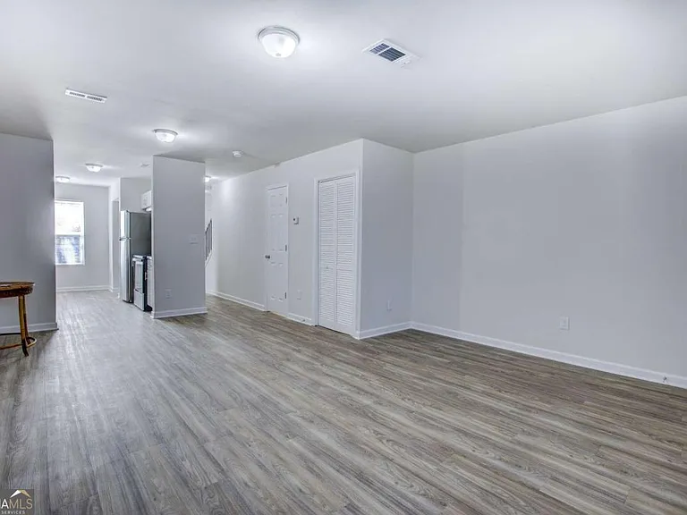 2340 Beaver Ruin Rd #15 — Photo 4