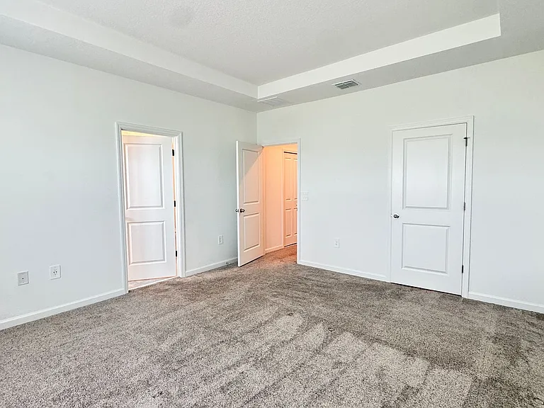 3141 Laurent Loop — Photo 16