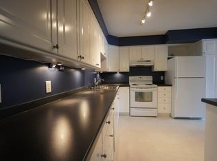 7220 York Ave S #AA, Edina, MN 55435