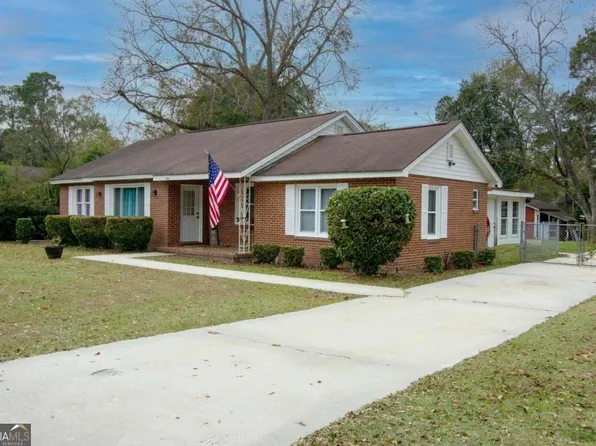 304 Mock St, Sylvania, GA 30467