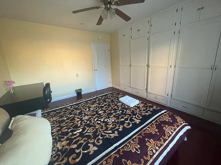 2548 Mayflower Ave #B — Photo 40