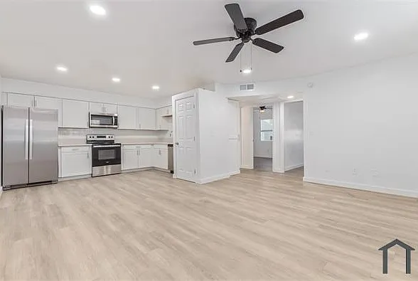 1801 W Cholla St #206 — Photo 1