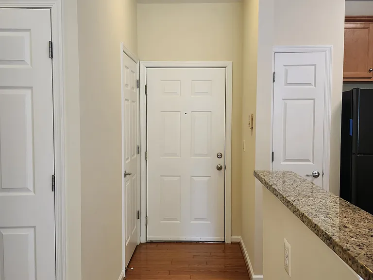 3810 Lightfoot St #109 — Photo 2