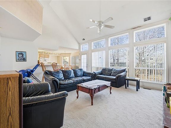 4th image of 2210 Chesterfield Loop