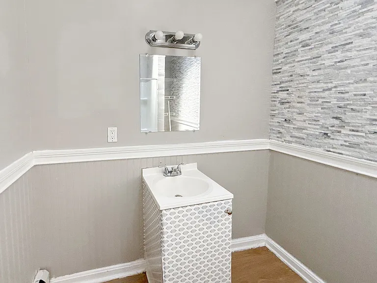 4903 Queensberry Ave — Photo 26