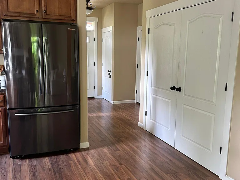 509 N Helens View Dr — Photo 6
