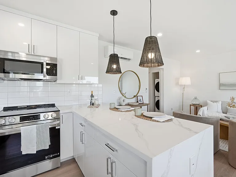 1620 E Maple, LLC — Photo 4