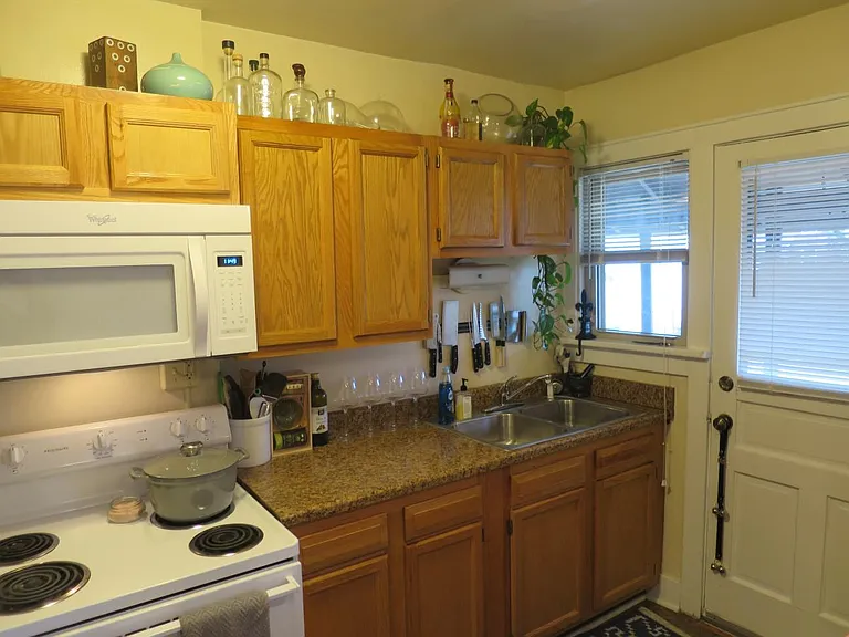 143 W California Ave — Photo 5