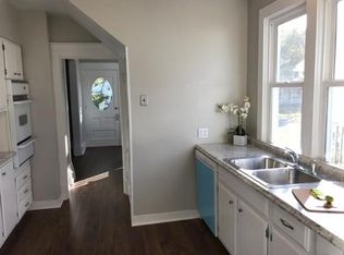 1431 29th Ave, Moline, IL 61265