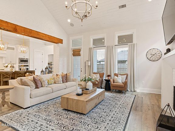 5th image of 215 Ivory Palm Ct