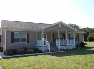 109 Thunder Ridge Rd, Huddleston, VA 24104