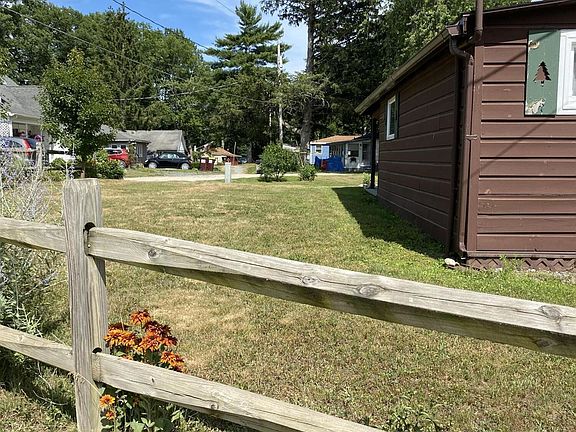 5th image of 518 Sullivan Way