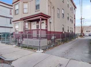 72-74 Water St, Lawrence, MA 01841