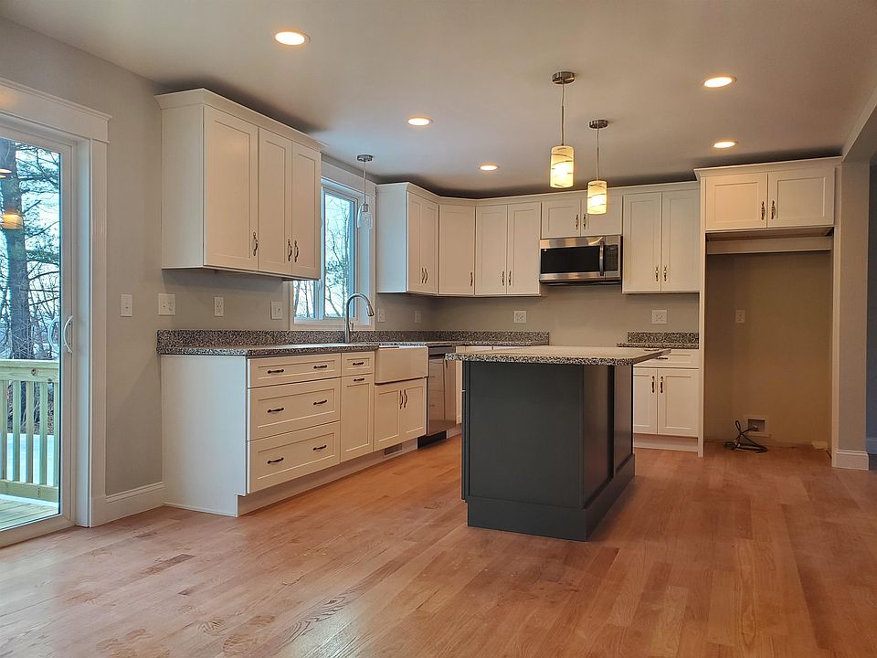 11 Lindy Street, Suncook, NH 03275 Zillow