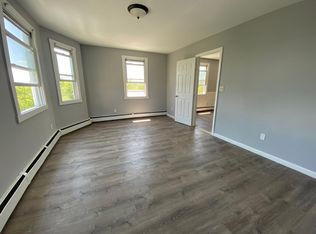 16 Longwood Ave #3, Fitchburg, MA 01420