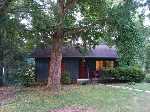 275 Virginia Dr, Bristol, VA 24201