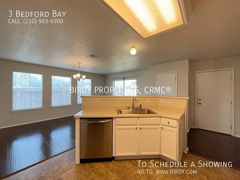 3 Bedford Bay — Photo 16