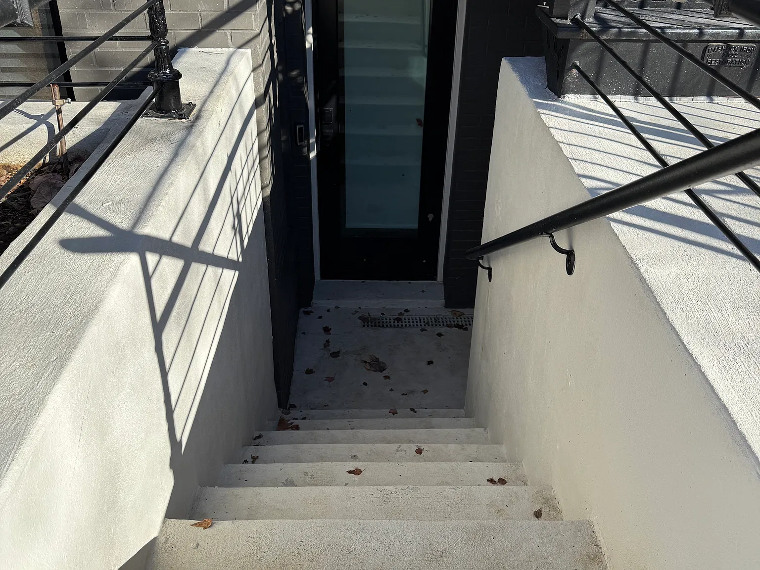831 10th St NE — Photo 3