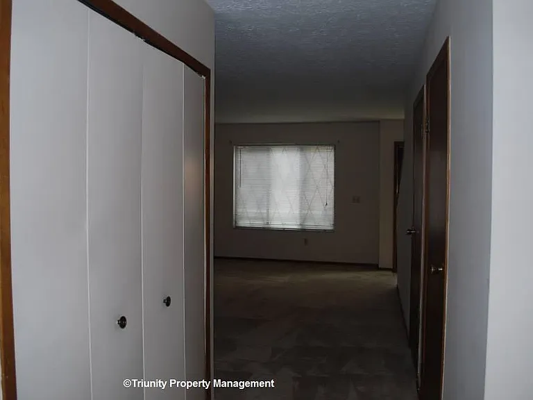 5491-5513 Kenneylane Blvd — Photo 7