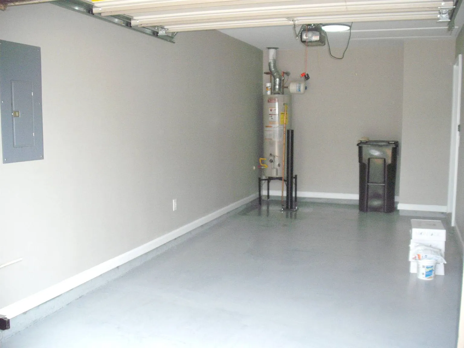 2 bed, 2.0 bath, $1,800 — Photo 3