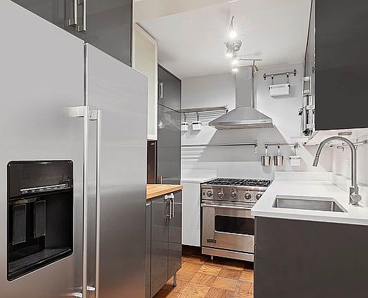 4th image of 333 E 55th St APT 2H