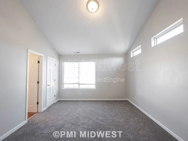 6623 Dunsdin Dr — Photo 17