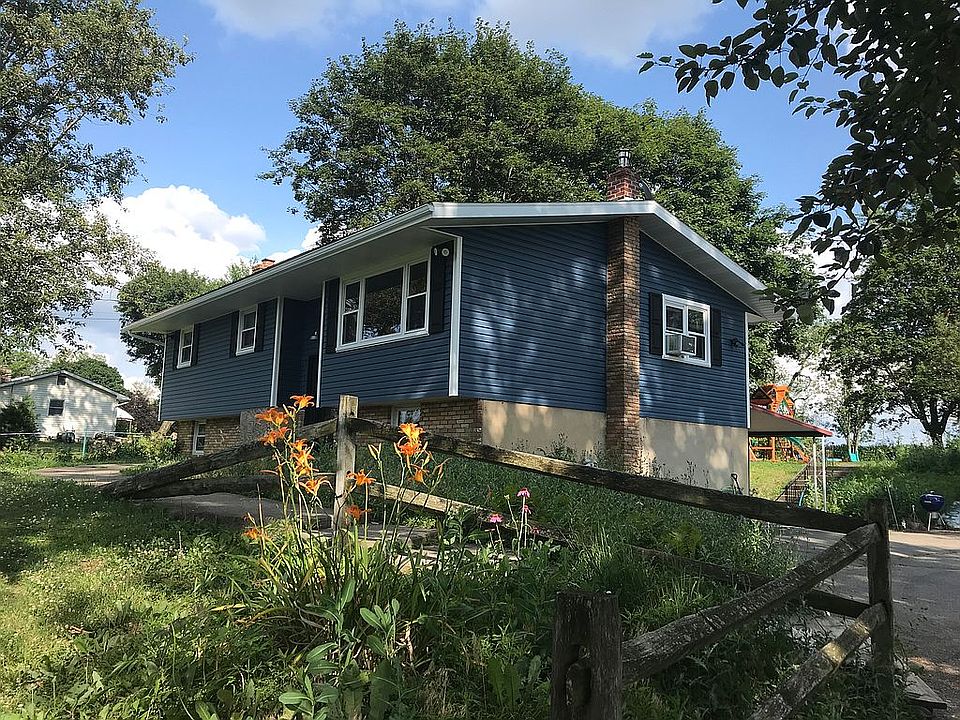 2nd image of 1180 Bangor Rd