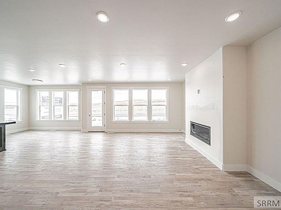 4th image of 522 Vista Ridge Dr