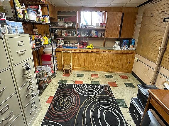 5th image of 2523 W Charles St
