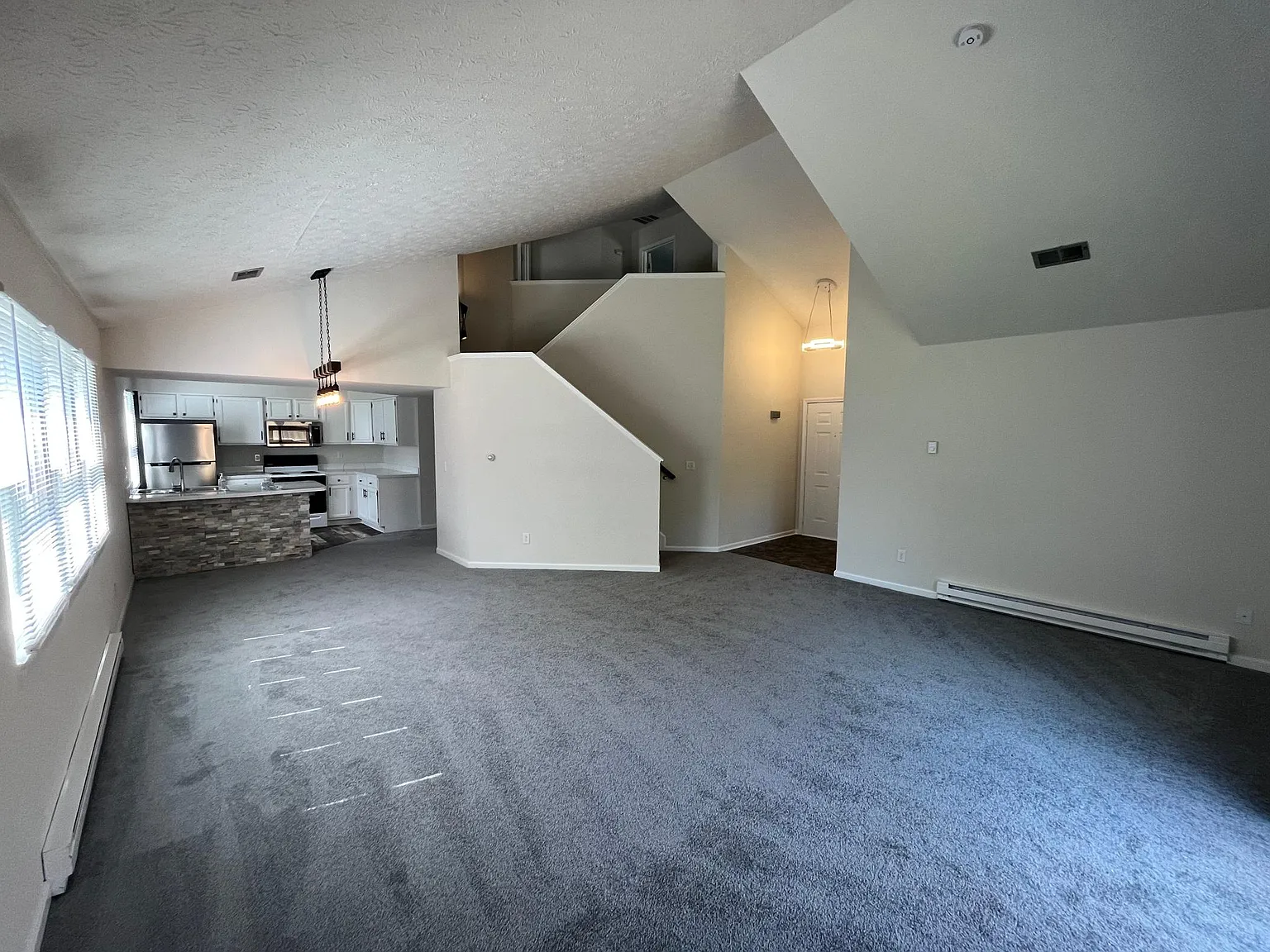 1671 Olympus Dr — Photo 3