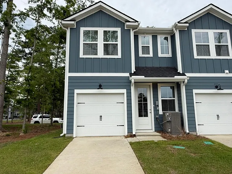 467 Martins Creek Blvd — Photo 3