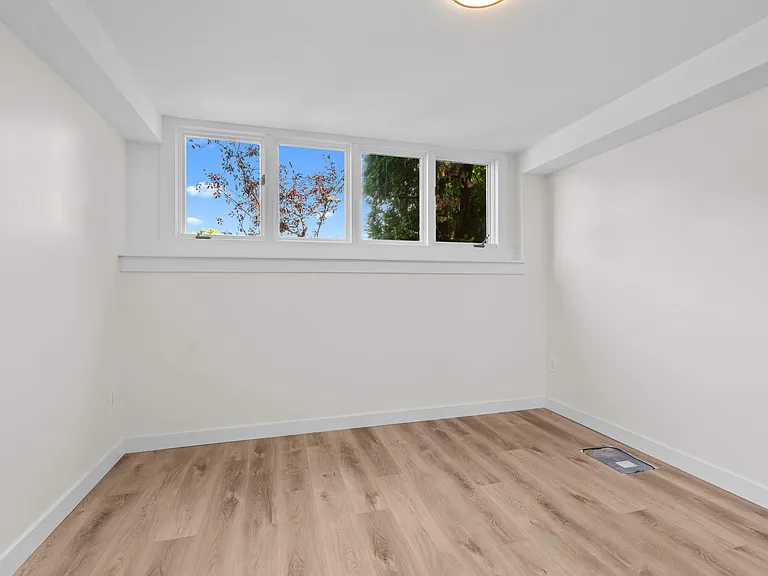 333 Melanie Ave #2 — Photo 6