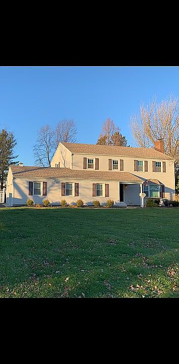1st image of 270 Plymouth Dr
