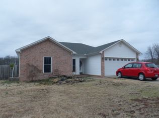 250 Juanita Dr, Lonoke, AR 72086
