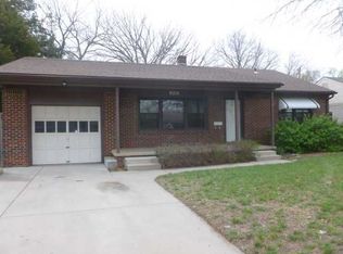 2108 S Ridgewood Dr, Wichita, KS 67218