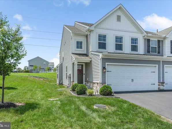 300 Hayward Ct, Pottstown, PA 19464