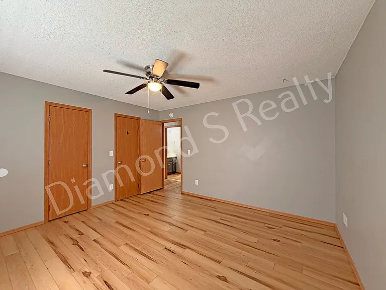 1505 W Rainey Duplex — Photo 17