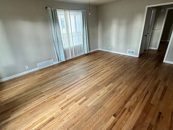 2nd image of 1517 Converse Ave