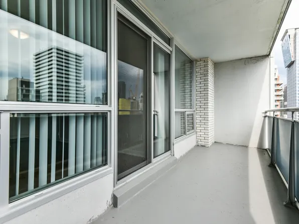 Prince Arthur, 20 Prince Arthur Ave, Toronto, ON M5R 1B1