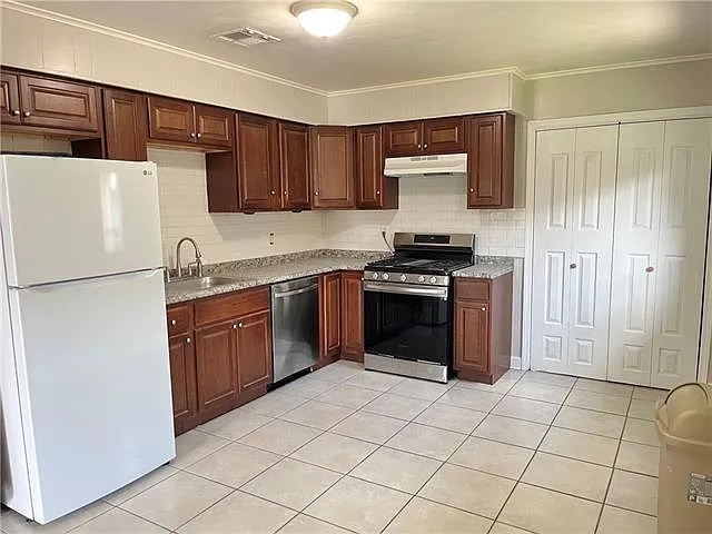 1005 Aris Ave — Photo 3