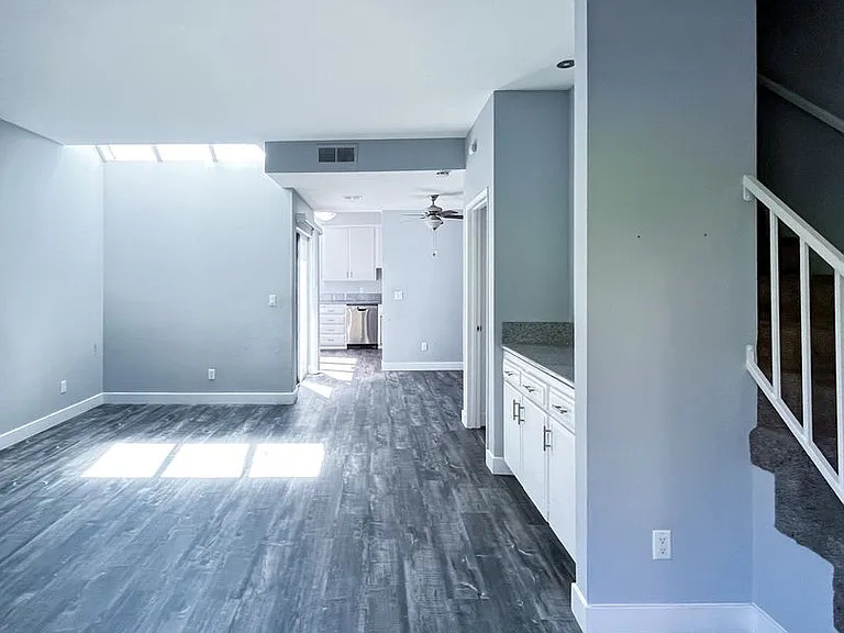 9939 Topanga Canyon Blvd — Photo 5