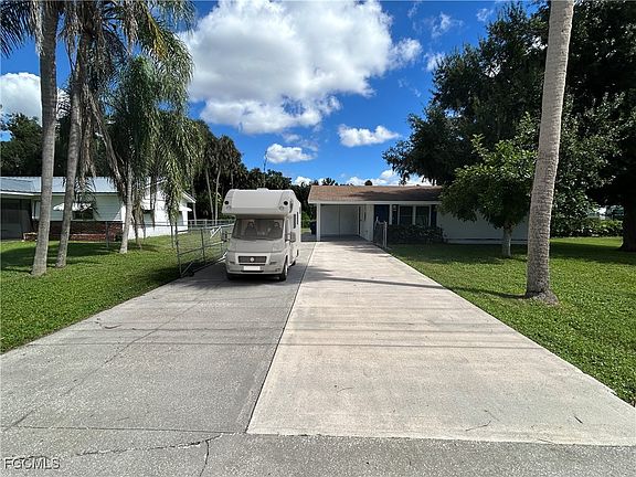 5th image of 1460 Maranatha Dr