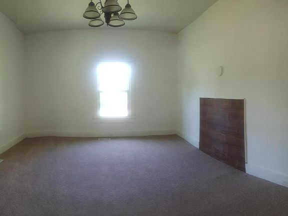 4th image of 2145 Mississippi Ave