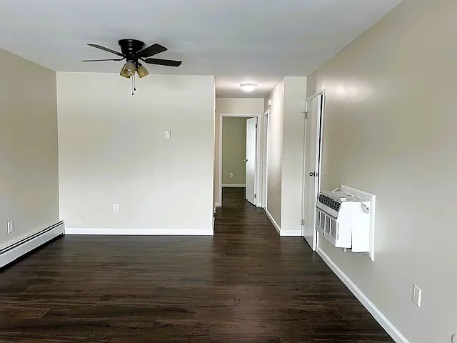 Burnet Park Apartments — Photo 11