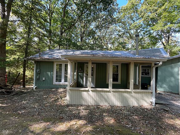 3rd image of 1578 White Oak Dr