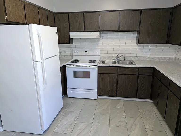 350 Prairie Ave — Photo 14